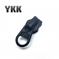 Бегунок для молнии №5, YKK, Черный (короткий пуллер) Бегунок для молнии №5, YKK, Черный (короткий пуллер)